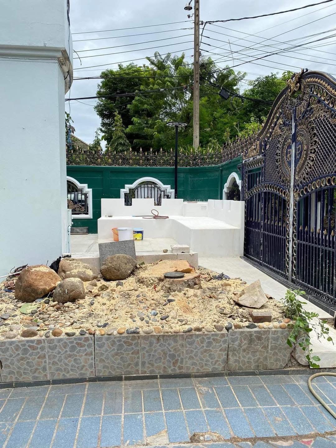 33 - https://รับตัดต้นไม้ตัดหญ้าสสมาน.com | รับตัดต้นไม้ตัดหญ้า ส.สมาน บริการรับตัดต้นไม้กรุงเทพและปริมณฑลครบวงจรโดยทีมงานมืออาชีพ ตัดแต่งกิ่ง โค่นต้นไม้ใหญ่ เคลียร์พื้นที่รกร้าง จัดสวน พร้อมขนทิ้ง ปลอดภัย รวดเร็ว ราคาเป็นกันเอง